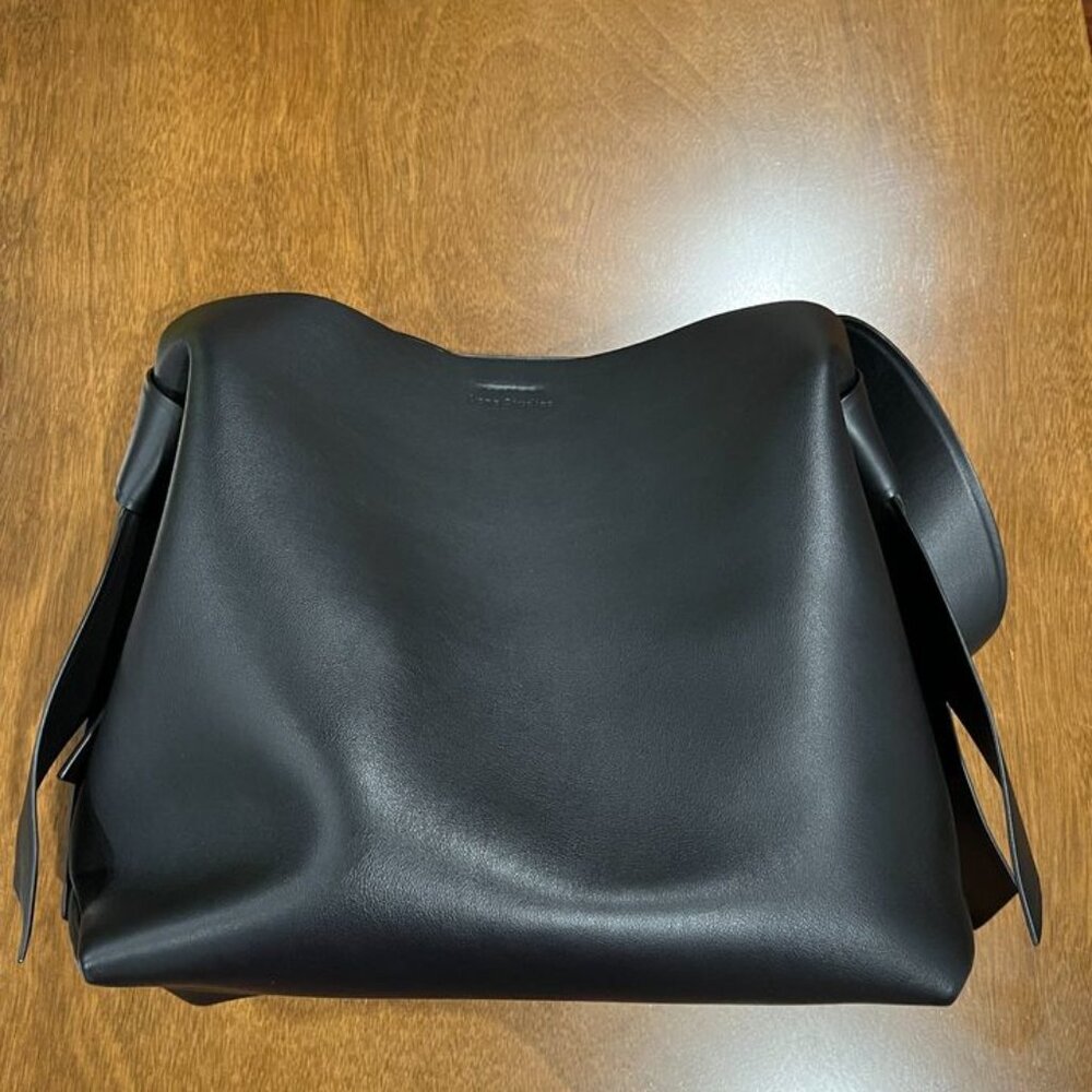 Musubi midi shoulder bag - black - Picture 3 of 9